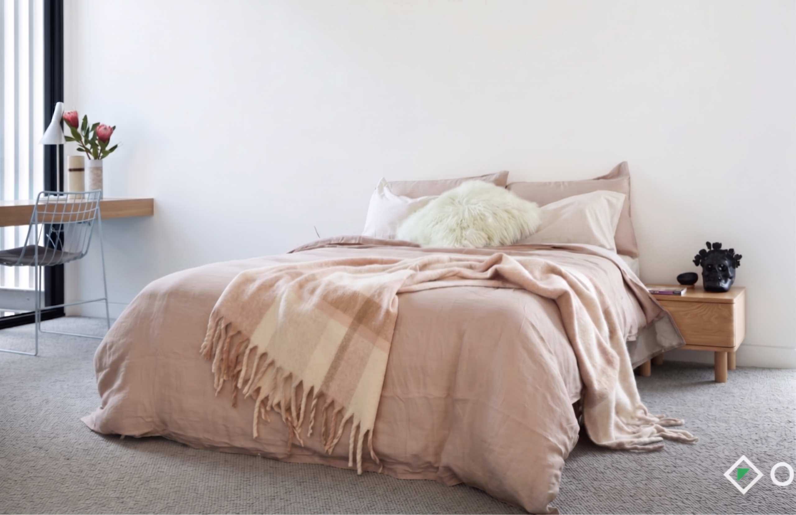 pink bed